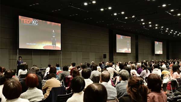 ワンネスヨガチャレンジ | エーカム JAPAN